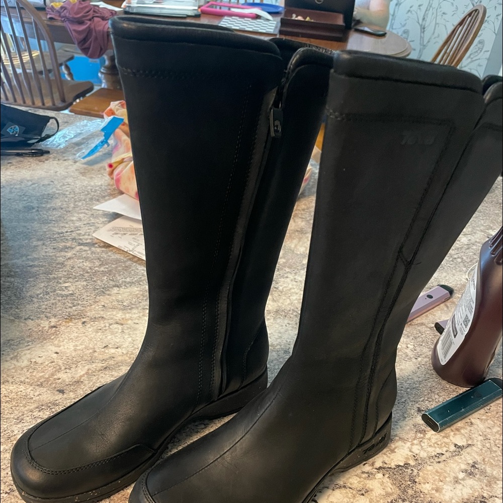 Teva boots